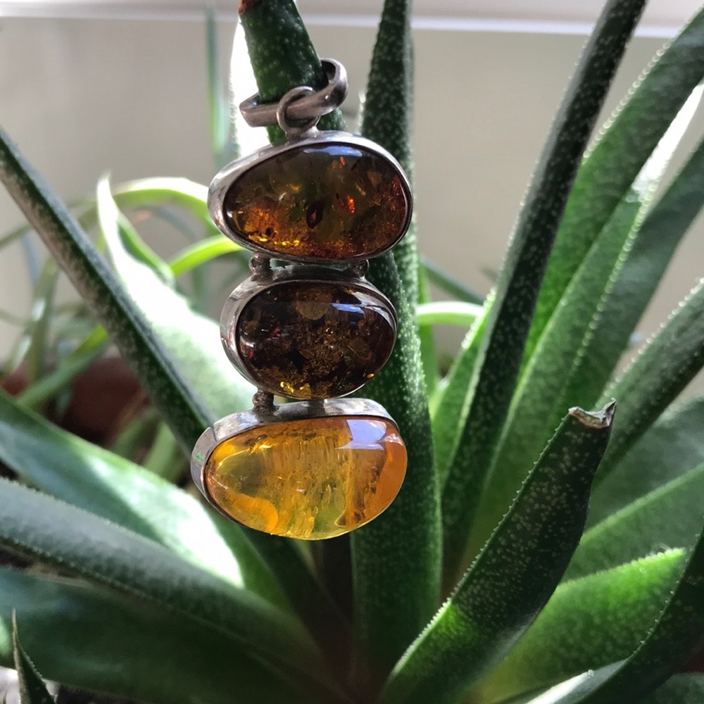 Tricolor Vintage Amber Pendant